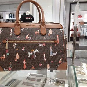 NEW  Michael kors travel bag LG